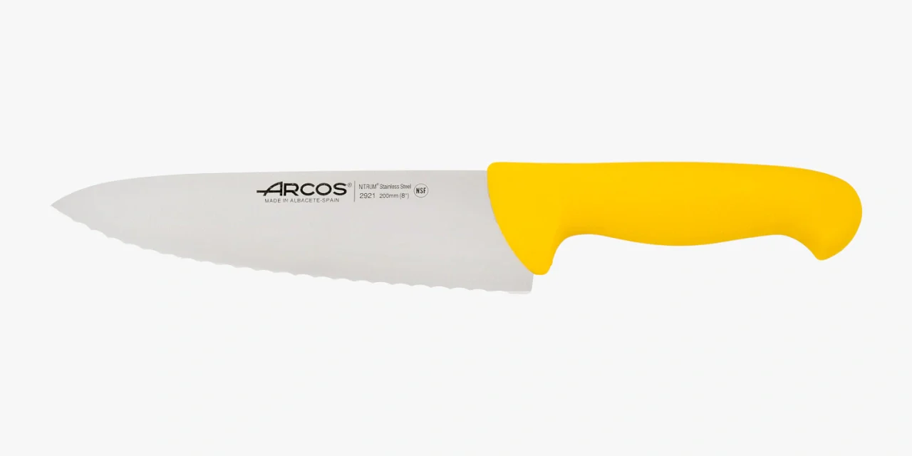 Cuchillo Cocinero de Filo Serrado color amarillo Serie 2900 200 mm