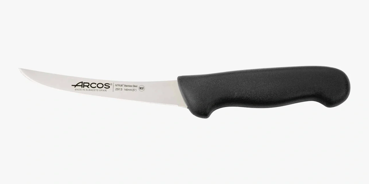 Cuchillo Deshuesador color negro Serie 2900 140 mm