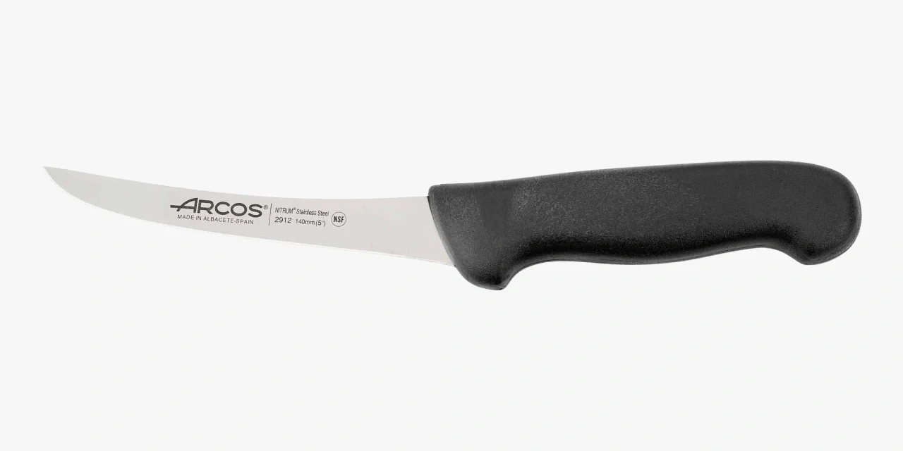 Cuchillo Deshuesador color negro Serie 2900 140 mm
